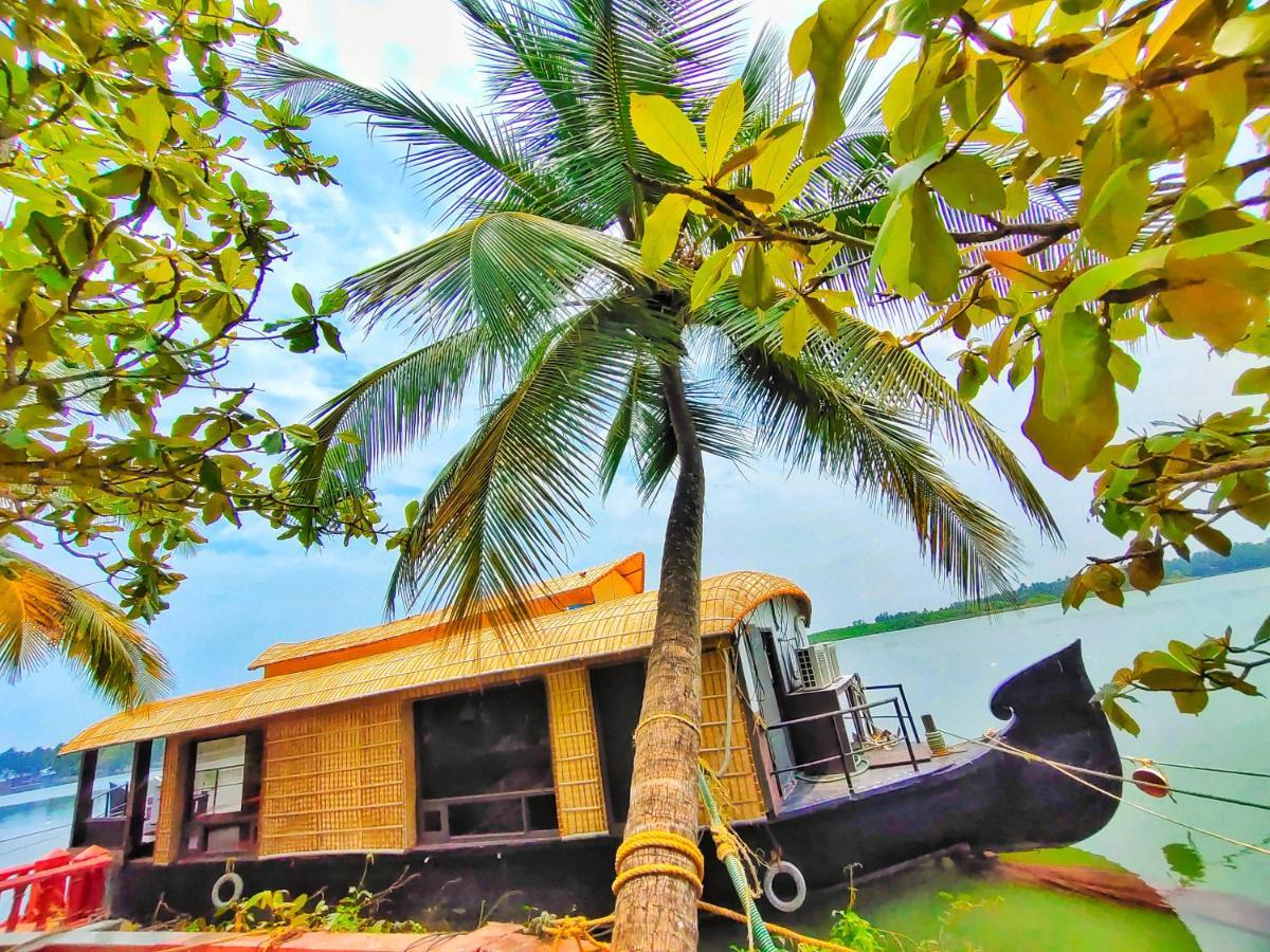 Paradise Lagoon Kalyānpur Exterior photo