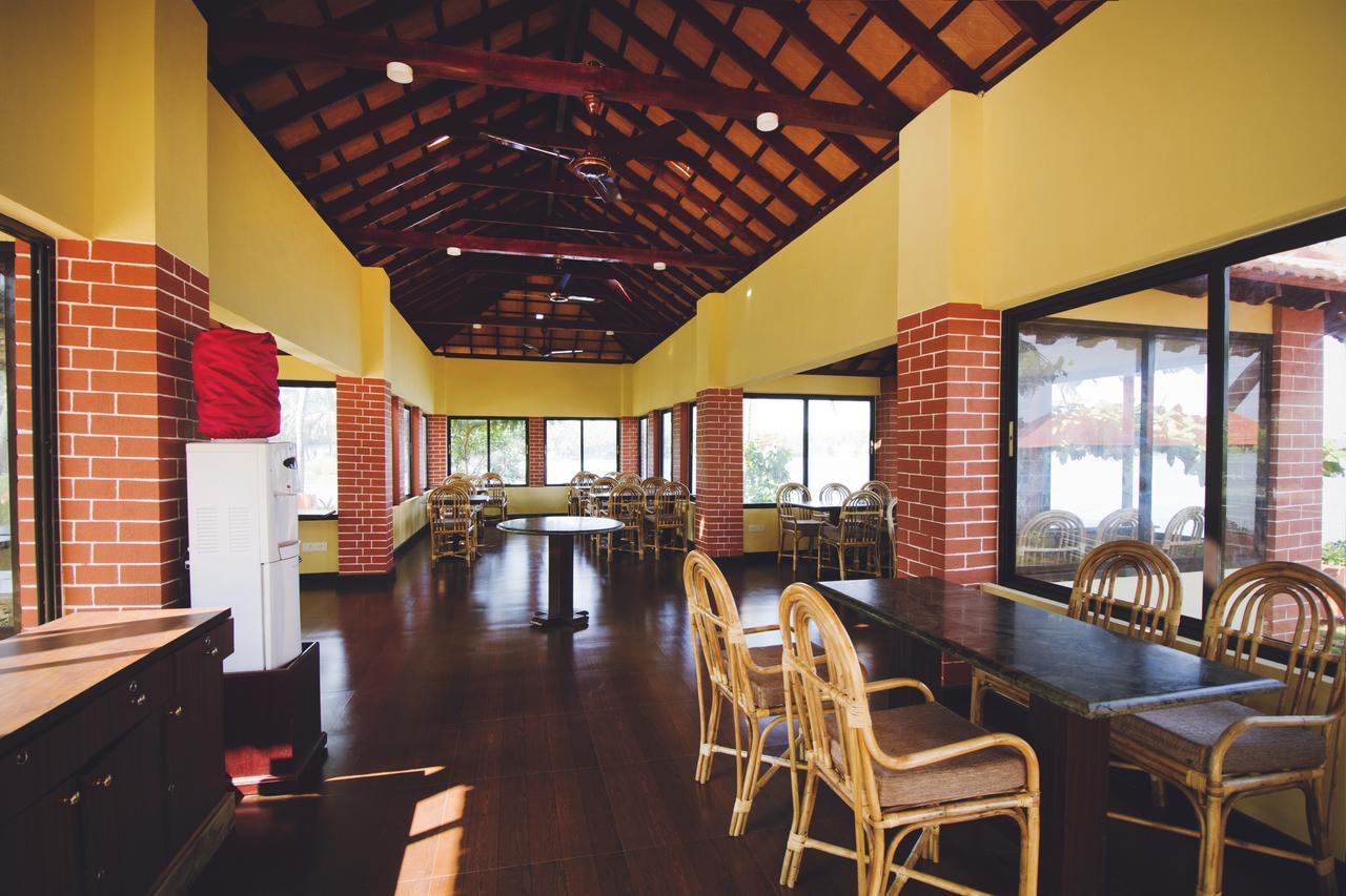 Paradise Lagoon Kalyānpur Exterior photo